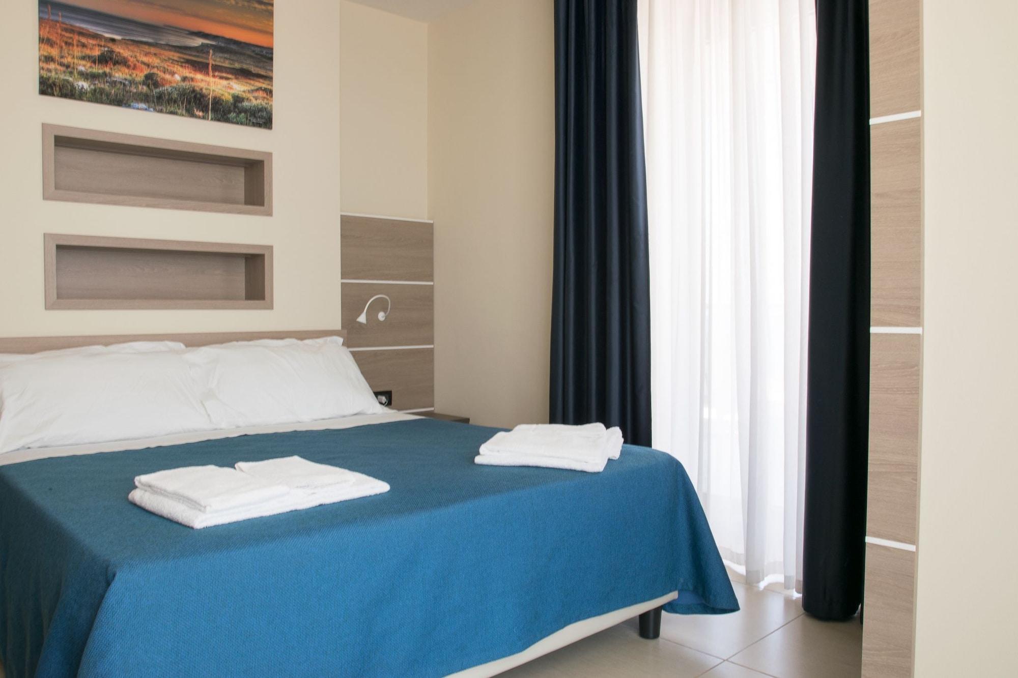 טורה דל'אורסו Hotel Belvedere מראה חיצוני תמונה
