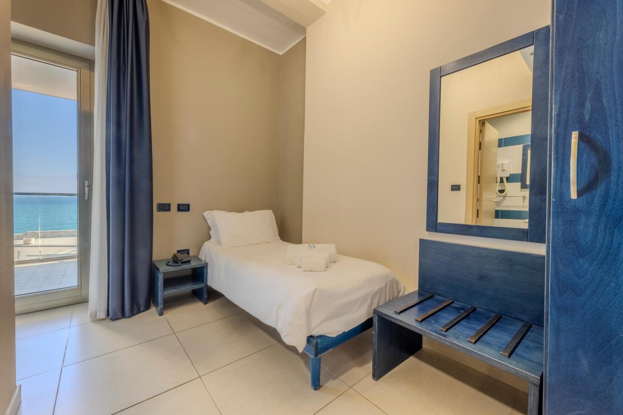 טורה דל'אורסו Hotel Belvedere חדר תמונה