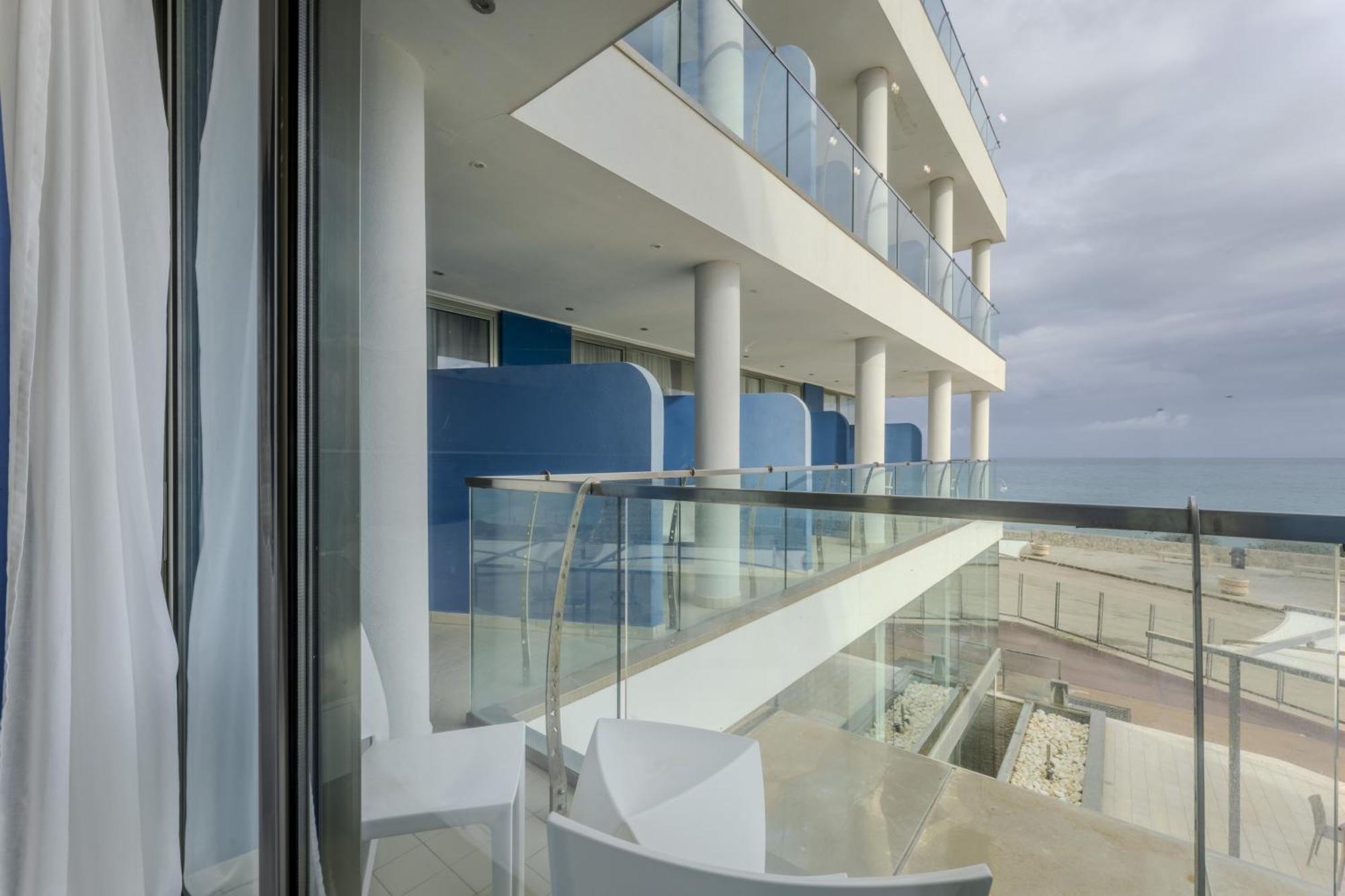 טורה דל'אורסו Hotel Belvedere מראה חיצוני תמונה