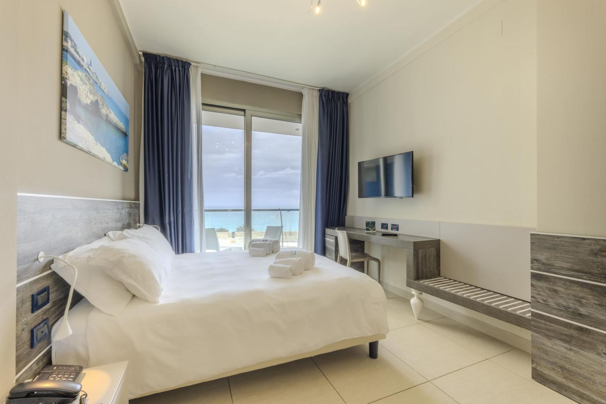 טורה דל'אורסו Hotel Belvedere מראה חיצוני תמונה