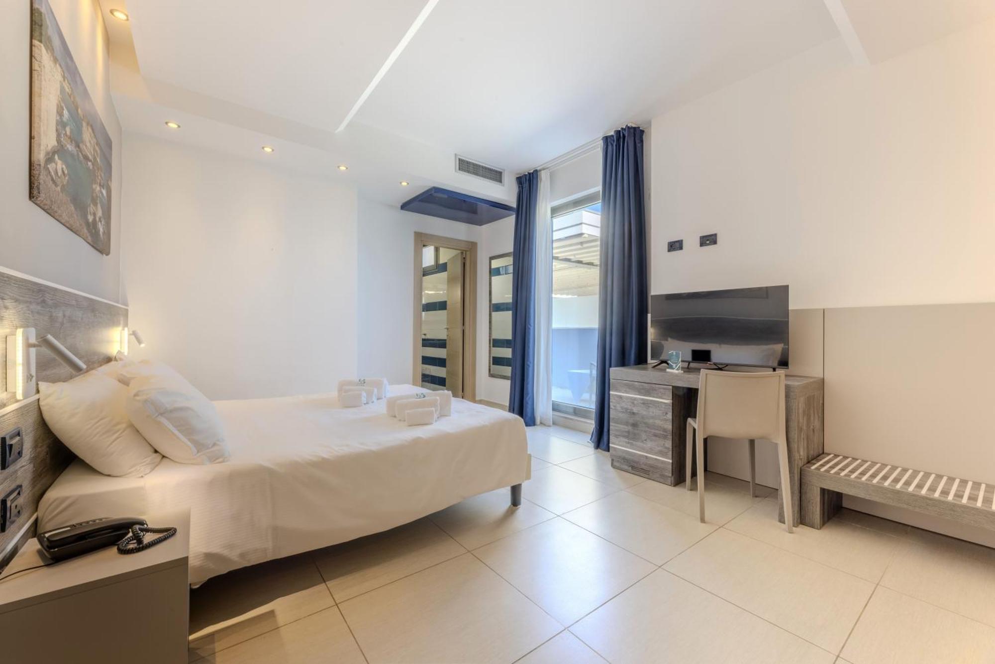 טורה דל'אורסו Hotel Belvedere חדר תמונה